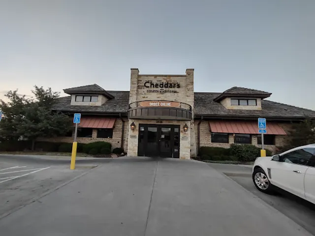 Cheddar's Scratch Kitchen