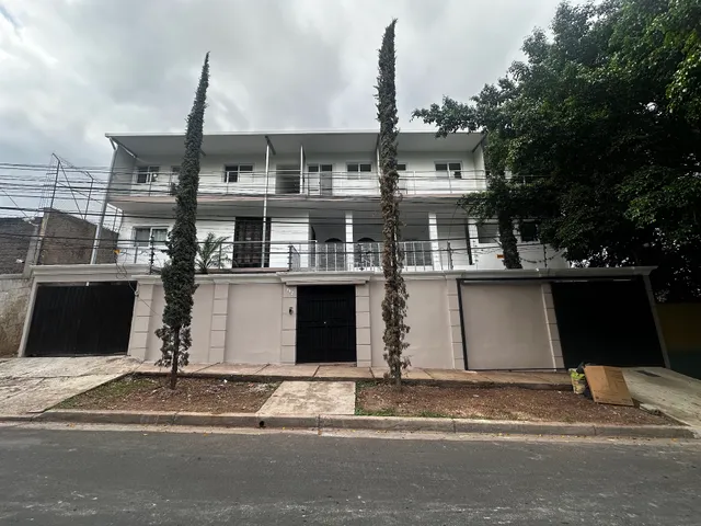 Palmira Hostel Embajada