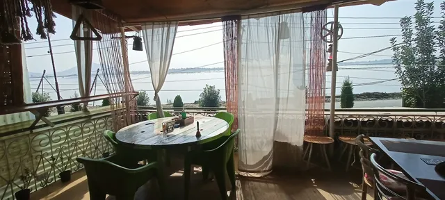 Hukus Bukus (The Coffee Club)