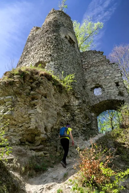 Old Castle (Starhrad)