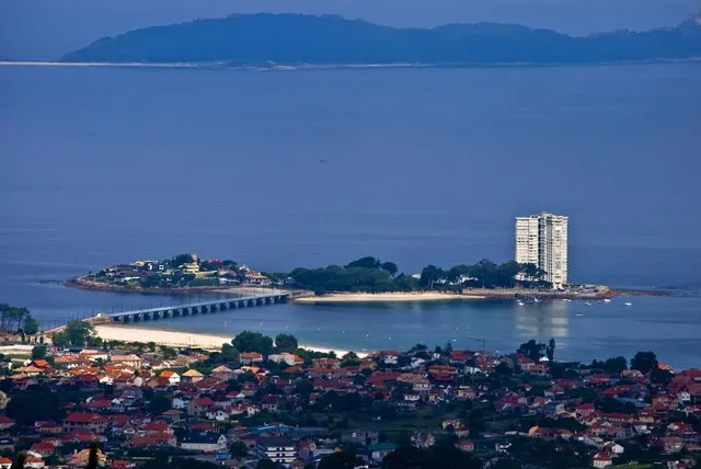 Praia de Toralla (esquerda)