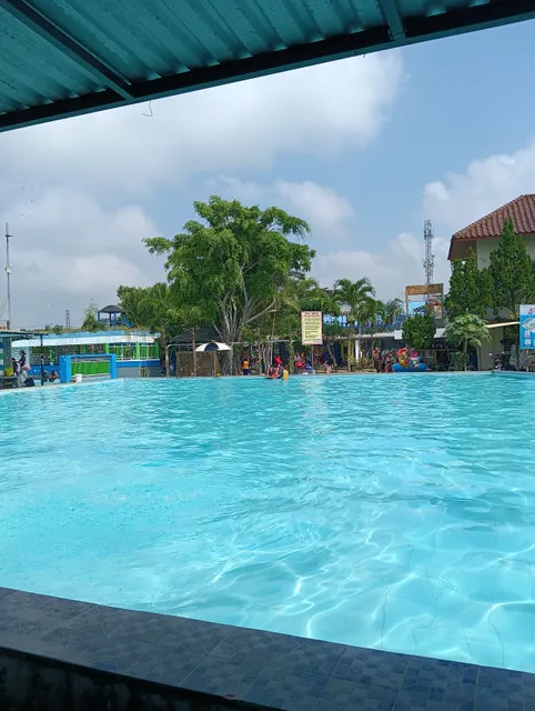 Waterboom Ma'arif Garden