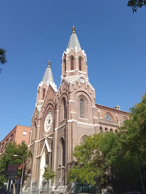 Basilica Parroquia La Milagrosa