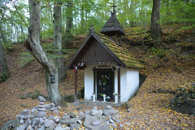 Holy Tree Chapel, Dömös
