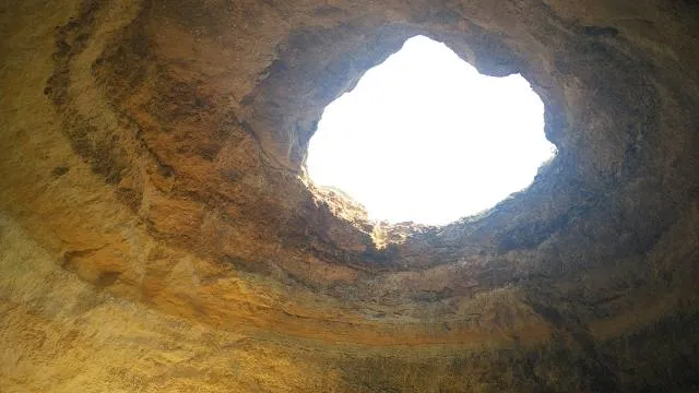 Smoke Hole Caverns