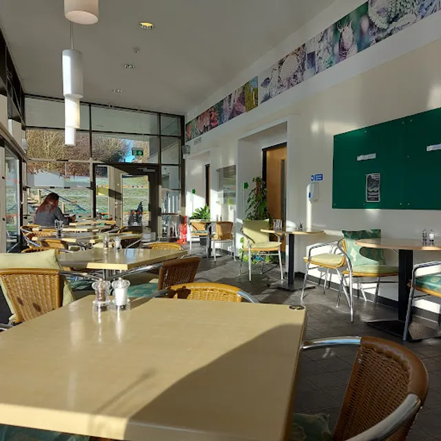 Footprints Cafe Bistro