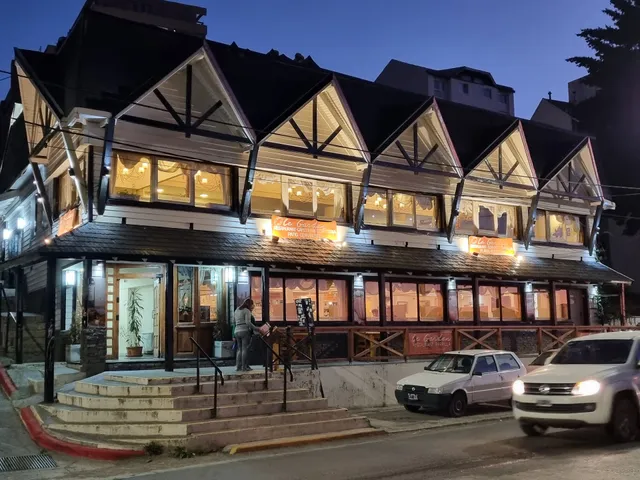 Le Garden Restaurant & Parrilla / Salon de Eventos