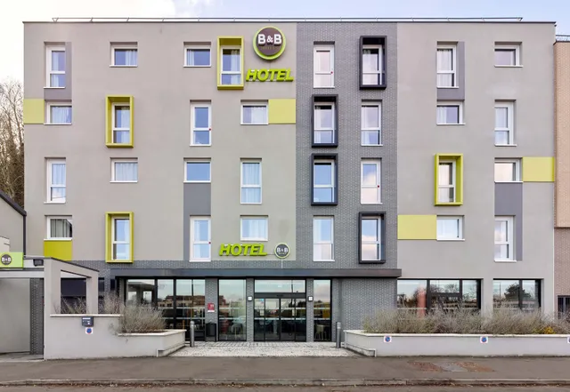 B&B Hôtel Le Port Marly Saint Germain en Laye