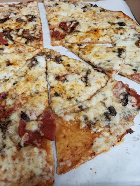 Gondola Pizza West Kildonan, Maples, Tyndall Park, Riverbend, Rivergrove, Whistler Hollow, AmberTrails, Castlebury Meadows