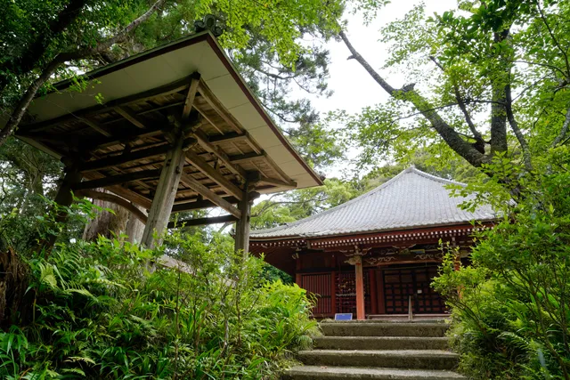 วัดฮิงาชิดาเกะซังเมียวราคุ