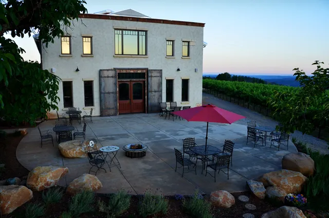 Lewis Grace Winery & Tasting Room