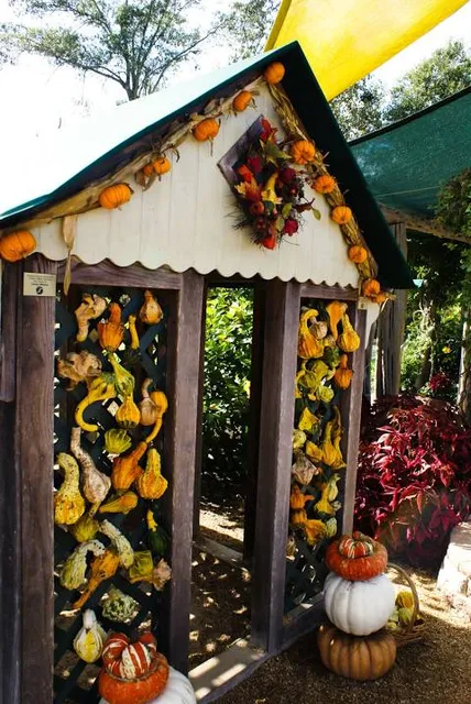 Shangri La Botanical Gardens and Nature Center