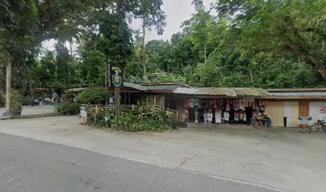 Empanada de Bohol Halo-Halo and Restaurant