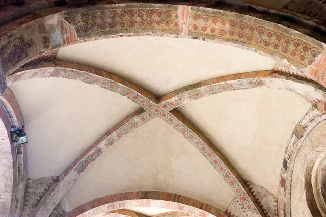 Crypte de la Basilique Notre-Dame