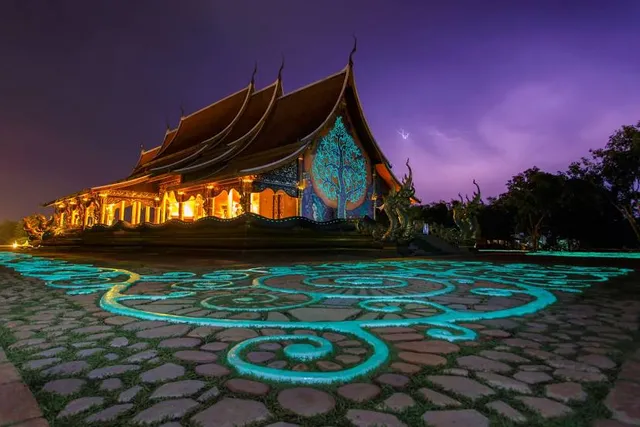 Wat Tham Wang Pha Nakharat