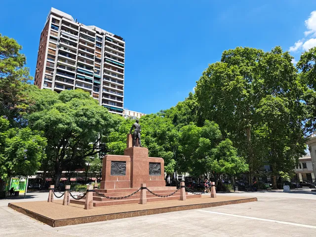 Plaza Manuel Belgrano
