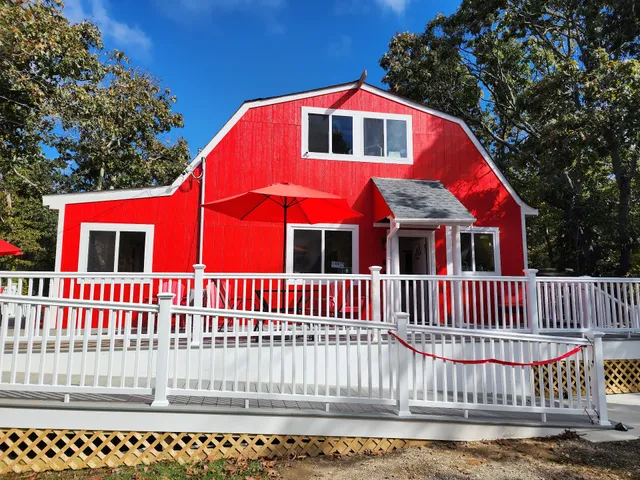 Ma's House & BIPOC Art Studio