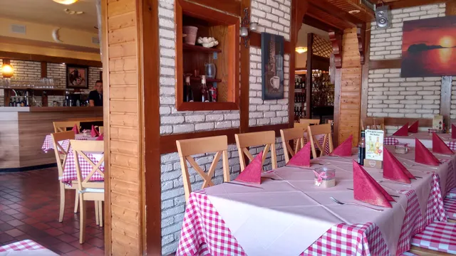 Ristorante Luna Rossa