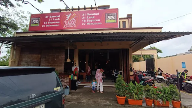 Warung Spesial Sambal "SS"