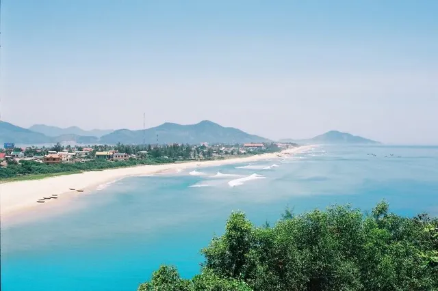 Bãi biển Chân Mây