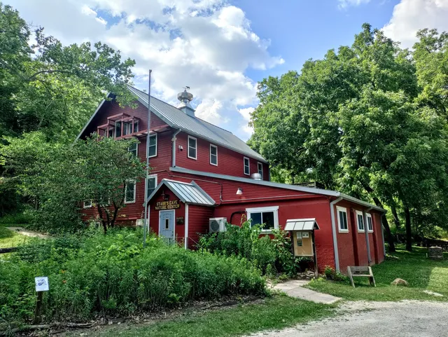 Starr's Cave Nature Center
