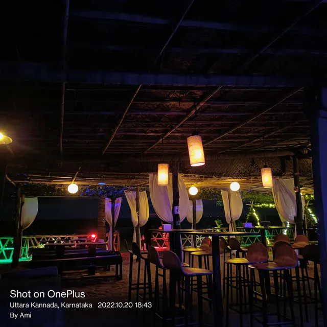Marine - Uana Cafe, Dorm & Lounge, Gokarna