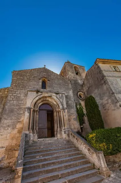 Paroisse Catholique des Baux Eglise Saint Vincent