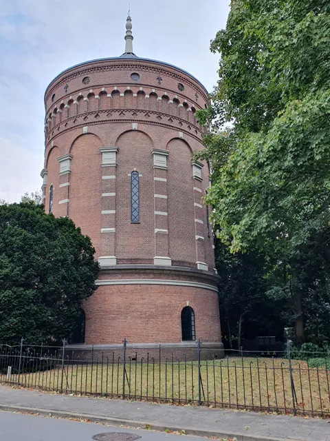 Water Tower ⁽¹⁸⁹³⁾
