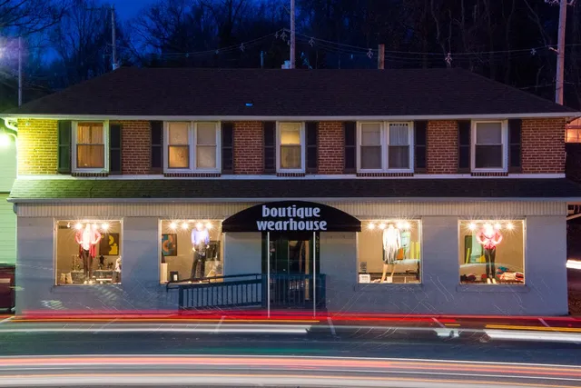 Boutique W - Newtown Square