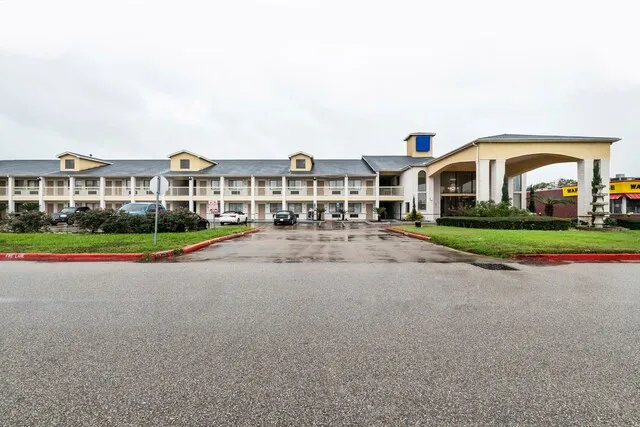 OYO Hotel Stafford TX I-69 North