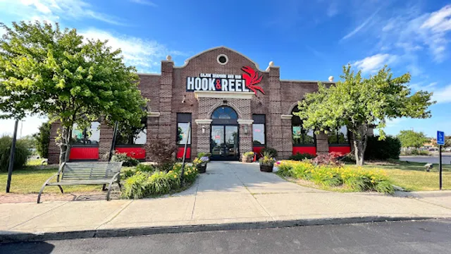 Hook & Reel Cajun Seafood & Bar