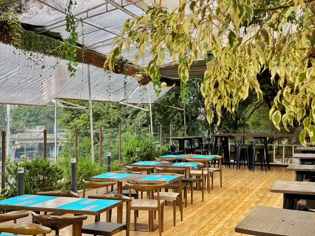 Union Cocktail Bar & Restaurant