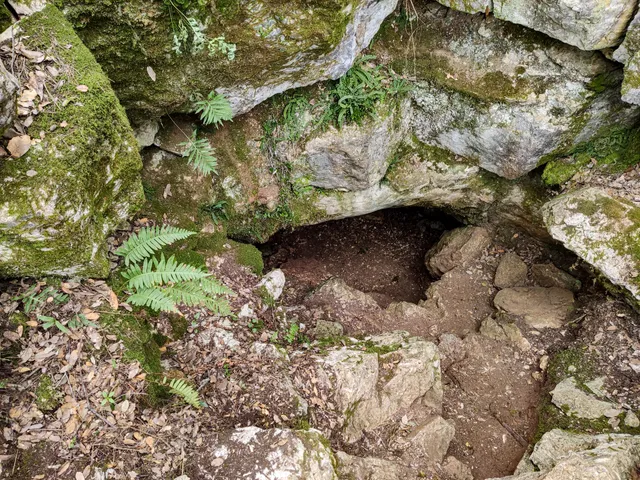 Grotte de la Chèvre d’Or