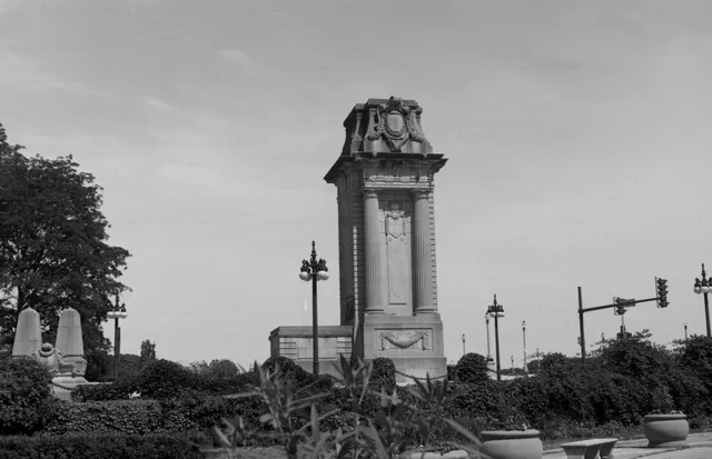 Congress Plaza Garden - South