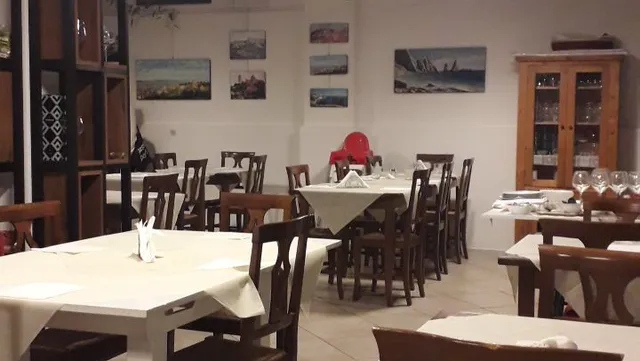 La Mezza Luna Ristorante Pizzeria