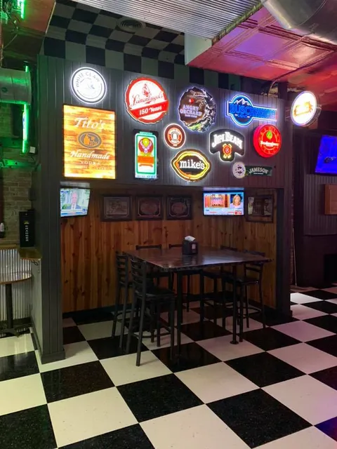 Rookies Rockin' Sports Bar