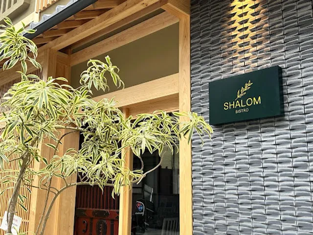 Shalom Bistro