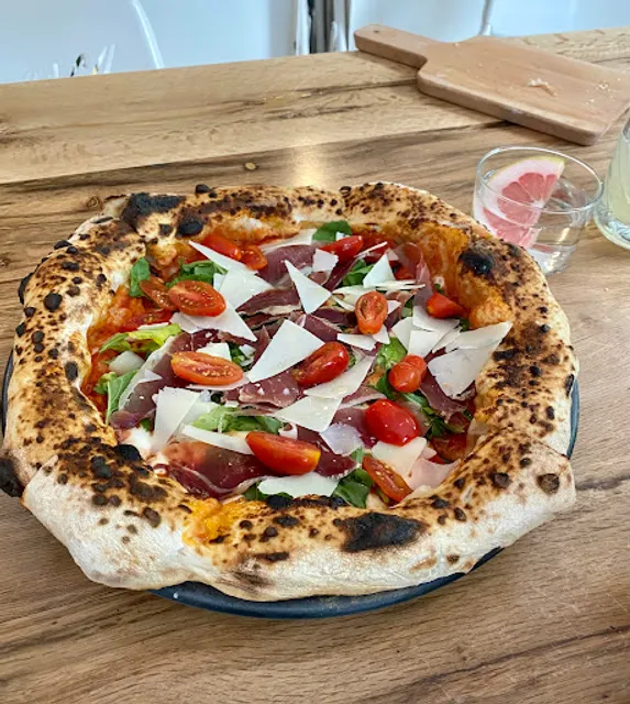 Pazzesca Pizzeria