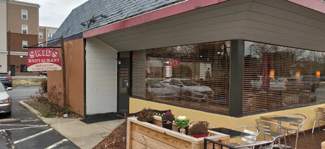 Skid's Restaurant of Elon