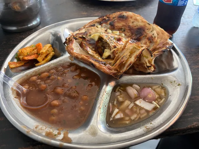 Vishnu Naan & Fast Food