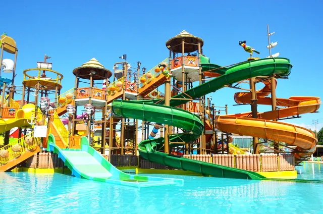 Mambo Beach & Waterpark