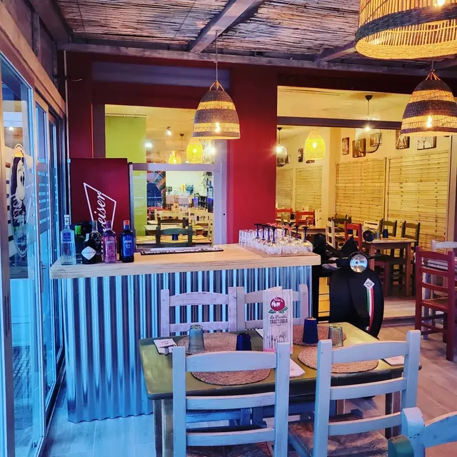 Pizzería La Piccola Trattoria