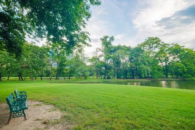 Du Domaine Vert Park