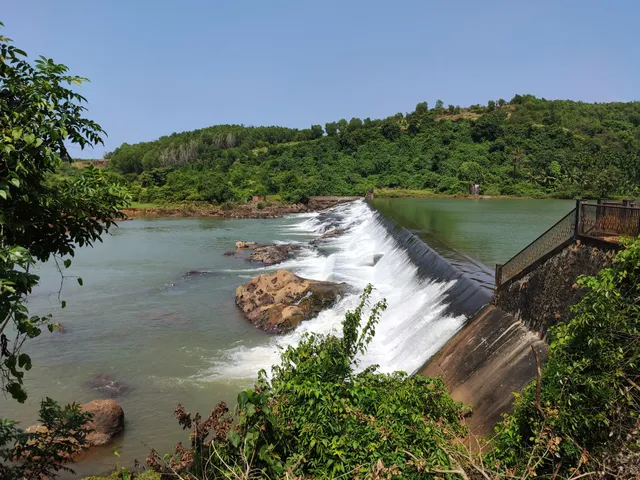 Kadavinakatte Dam
