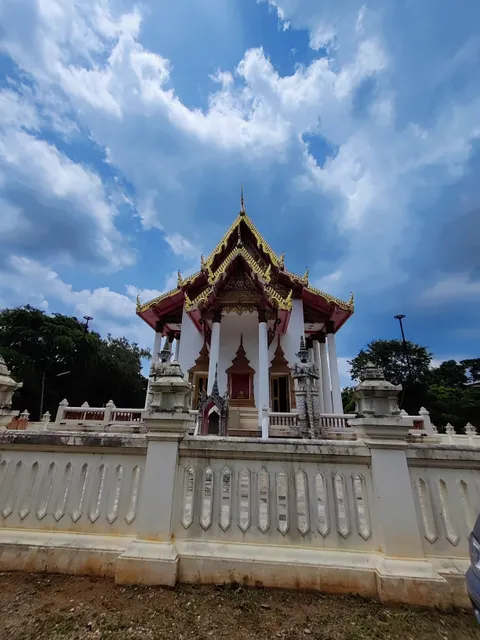 Wat Wachiralongkon Wararam Worawihan