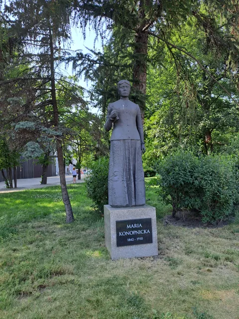 Maria Konopnicka statue Gdansk
