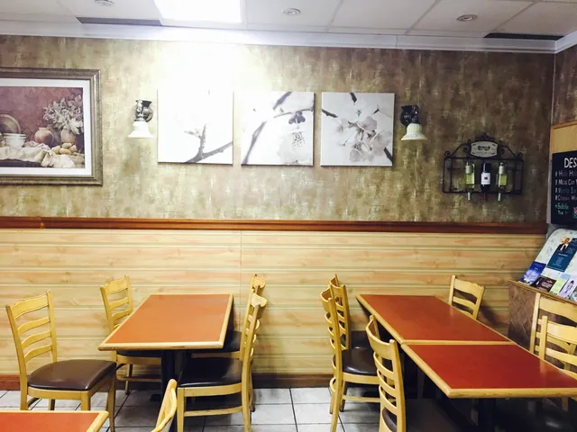 Summer House - Filipino Thai Cuisine