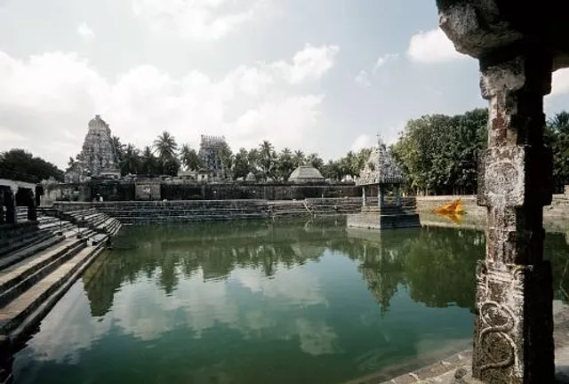 Sri Kokilambigai Vudanurai Sri Thirukameswarar Temple