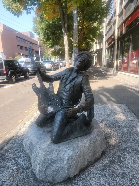 Jimi Hendrix Statue