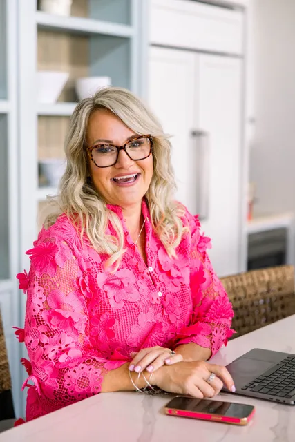 Holly Griewahn, Realtor ️ - Foundation Realty